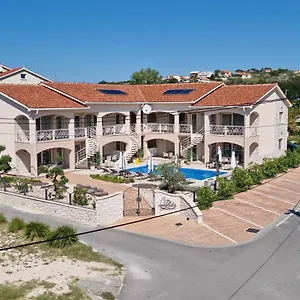 Luka Apartament Lopar